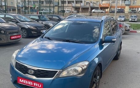 KIA cee'd I рестайлинг, 2010 год, 730 000 рублей, 1 фотография