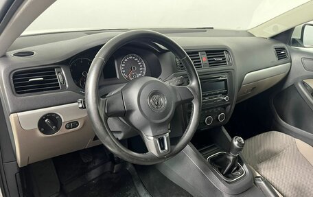 Volkswagen Jetta VI, 2013 год, 1 090 000 рублей, 11 фотография