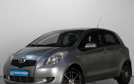 Toyota Yaris III рестайлинг, 2007 год, 729 000 рублей, 4 фотография