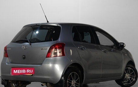 Toyota Yaris III рестайлинг, 2007 год, 729 000 рублей, 7 фотография