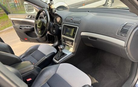 Skoda Octavia RS, 2011 год, 1 120 000 рублей, 9 фотография