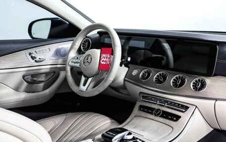Mercedes-Benz CLS, 2019 год, 5 250 000 рублей, 9 фотография
