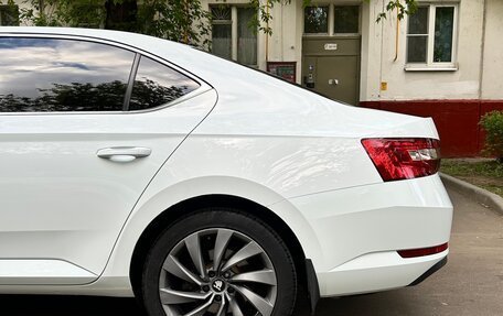 Skoda Superb III рестайлинг, 2015 год, 1 850 000 рублей, 6 фотография