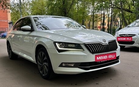 Skoda Superb III рестайлинг, 2015 год, 1 850 000 рублей, 3 фотография