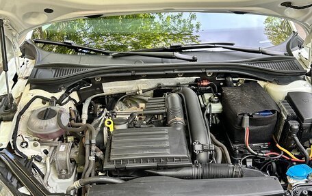 Skoda Superb III рестайлинг, 2015 год, 1 850 000 рублей, 18 фотография