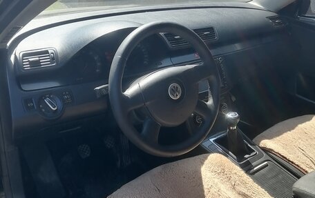 Volkswagen Passat B6, 2005 год, 690 000 рублей, 9 фотография