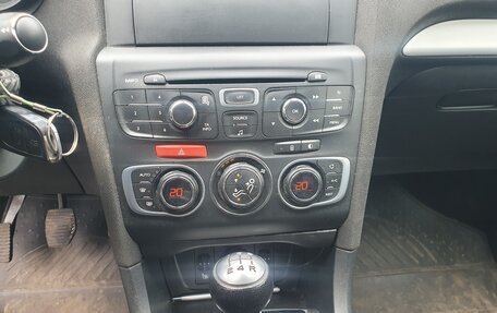 Citroen C4 II рестайлинг, 2013 год, 755 000 рублей, 10 фотография