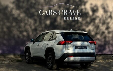 Toyota RAV4, 2024 год, 4 150 000 рублей, 4 фотография