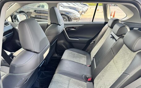 Toyota RAV4, 2024 год, 4 150 000 рублей, 18 фотография