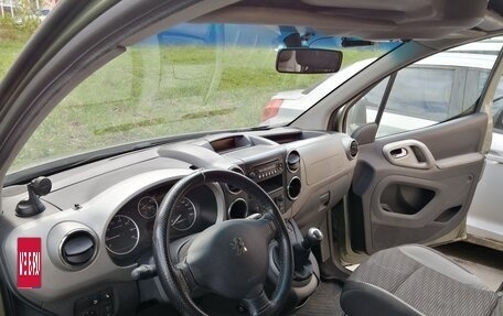 Peugeot Partner II рестайлинг 2, 2011 год, 700 000 рублей, 10 фотография