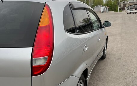 Nissan Tino, 1999 год, 395 000 рублей, 11 фотография