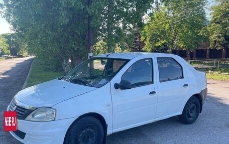 Renault Logan I, 2013 год, 260 000 рублей, 2 фотография