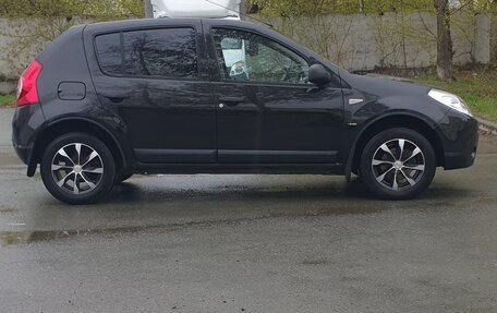 Renault Logan I, 2011 год, 685 000 рублей, 8 фотография