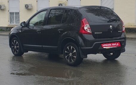Renault Logan I, 2011 год, 685 000 рублей, 6 фотография