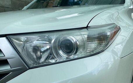 Toyota Highlander III, 2011 год, 1 950 000 рублей, 14 фотография
