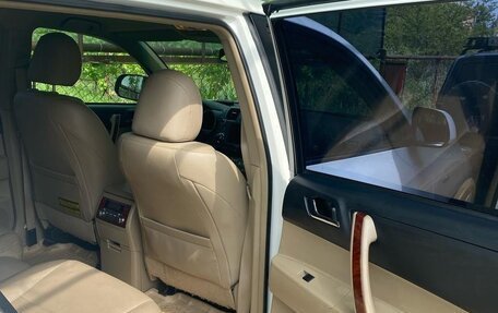 Toyota Highlander III, 2011 год, 1 950 000 рублей, 19 фотография