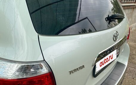 Toyota Highlander III, 2011 год, 1 950 000 рублей, 16 фотография