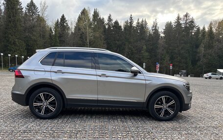 Volkswagen Tiguan II, 2018 год, 2 290 000 рублей, 4 фотография