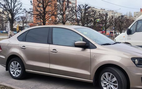 Volkswagen Polo VI (EU Market), 2017 год, 1 200 000 рублей, 2 фотография