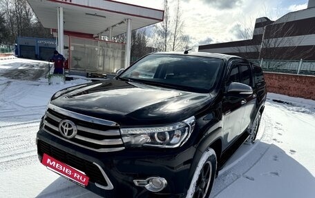 Toyota Hilux VIII, 2016 год, 2 250 000 рублей, 7 фотография