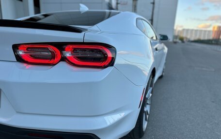 Chevrolet Camaro VI, 2022 год, 4 050 000 рублей, 10 фотография