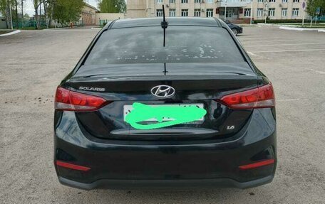 Hyundai Solaris II рестайлинг, 2018 год, 1 600 000 рублей, 3 фотография
