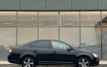 Volkswagen Jetta VI, 2009 год, 599 000 рублей, 3 фотография