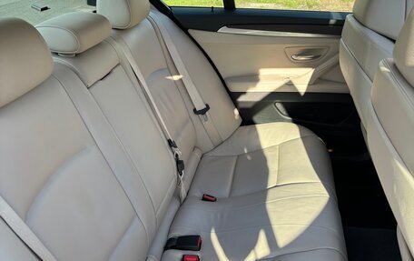 BMW 5 серия, 2011 год, 1 950 000 рублей, 3 фотография