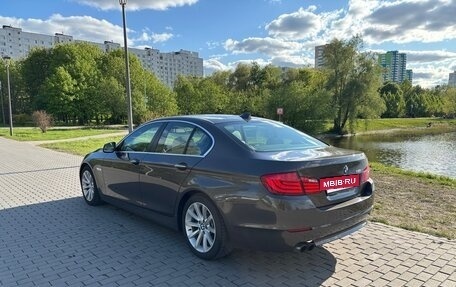 BMW 5 серия, 2011 год, 1 950 000 рублей, 6 фотография