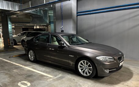 BMW 5 серия, 2011 год, 1 950 000 рублей, 15 фотография