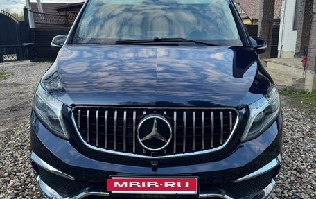 Mercedes-Benz V-Класс, 2015 год, 4 100 000 рублей, 2 фотография