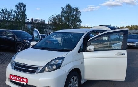 Toyota ISis I, 2010 год, 1 050 000 рублей, 9 фотография