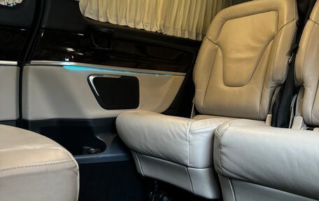 Mercedes-Benz V-Класс, 2015 год, 4 100 000 рублей, 17 фотография