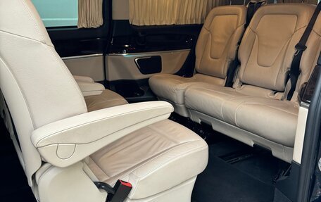 Mercedes-Benz V-Класс, 2015 год, 4 100 000 рублей, 16 фотография