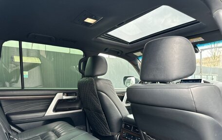 Toyota Land Cruiser 200, 2019 год, 6 900 000 рублей, 12 фотография