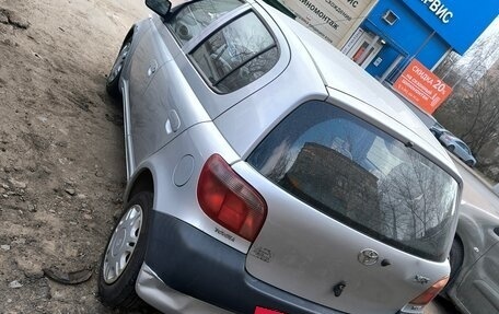 Toyota Yaris I рестайлинг, 2002 год, 340 000 рублей, 4 фотография