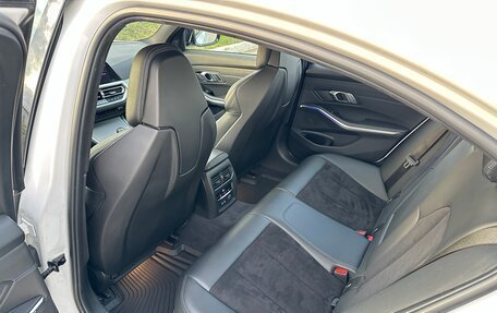 BMW 3 серия, 2019 год, 3 450 000 рублей, 21 фотография