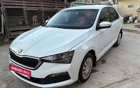 Skoda Rapid II, 2021 год, 1 300 000 рублей, 2 фотография