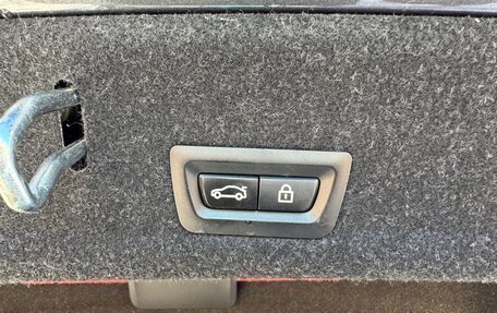 BMW 3 серия, 2019 год, 3 800 000 рублей, 15 фотография