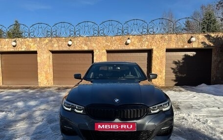BMW 3 серия, 2019 год, 3 800 000 рублей, 21 фотография