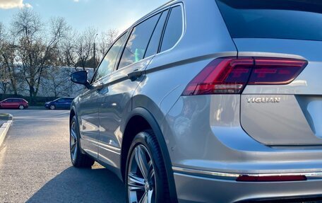 Volkswagen Tiguan II, 2019 год, 3 490 000 рублей, 3 фотография