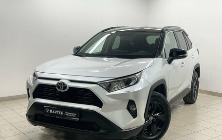 Toyota RAV4, 2021 год, 3 789 000 рублей, 1 фотография