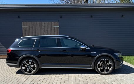 Volkswagen Passat B8 рестайлинг, 2020 год, 2 700 000 рублей, 3 фотография