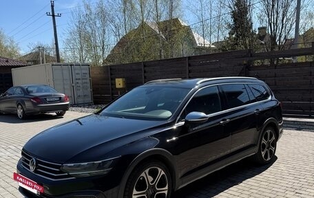 Volkswagen Passat B8 рестайлинг, 2020 год, 2 700 000 рублей, 9 фотография