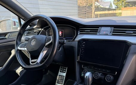 Volkswagen Passat B8 рестайлинг, 2020 год, 2 700 000 рублей, 28 фотография