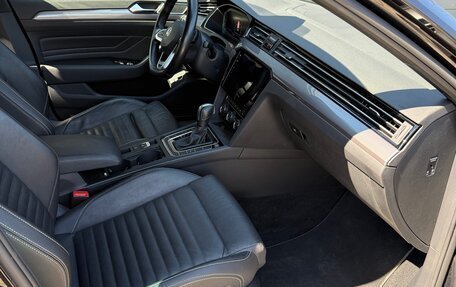 Volkswagen Passat B8 рестайлинг, 2020 год, 2 700 000 рублей, 26 фотография