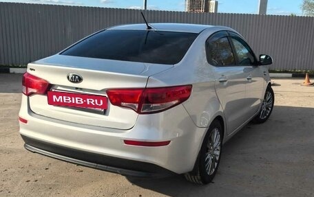 KIA Rio III рестайлинг, 2016 год, 970 000 рублей, 18 фотография