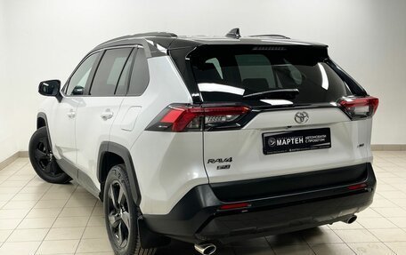 Toyota RAV4, 2021 год, 3 789 000 рублей, 6 фотография