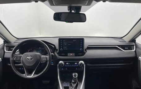 Toyota RAV4, 2021 год, 3 789 000 рублей, 18 фотография