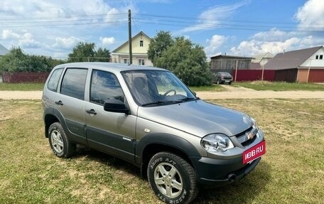 Chevrolet Niva I рестайлинг, 2014 год, 790 000 рублей, 7 фотография